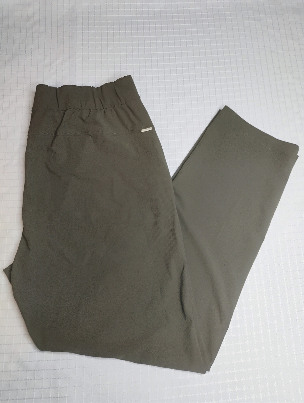 Vuori Olive Stretch Jogger Pants